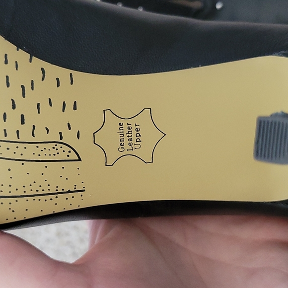 Bella Vita Pumps - Picture 10 of 13